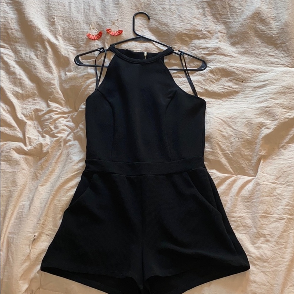 Black shorts romper 🖤